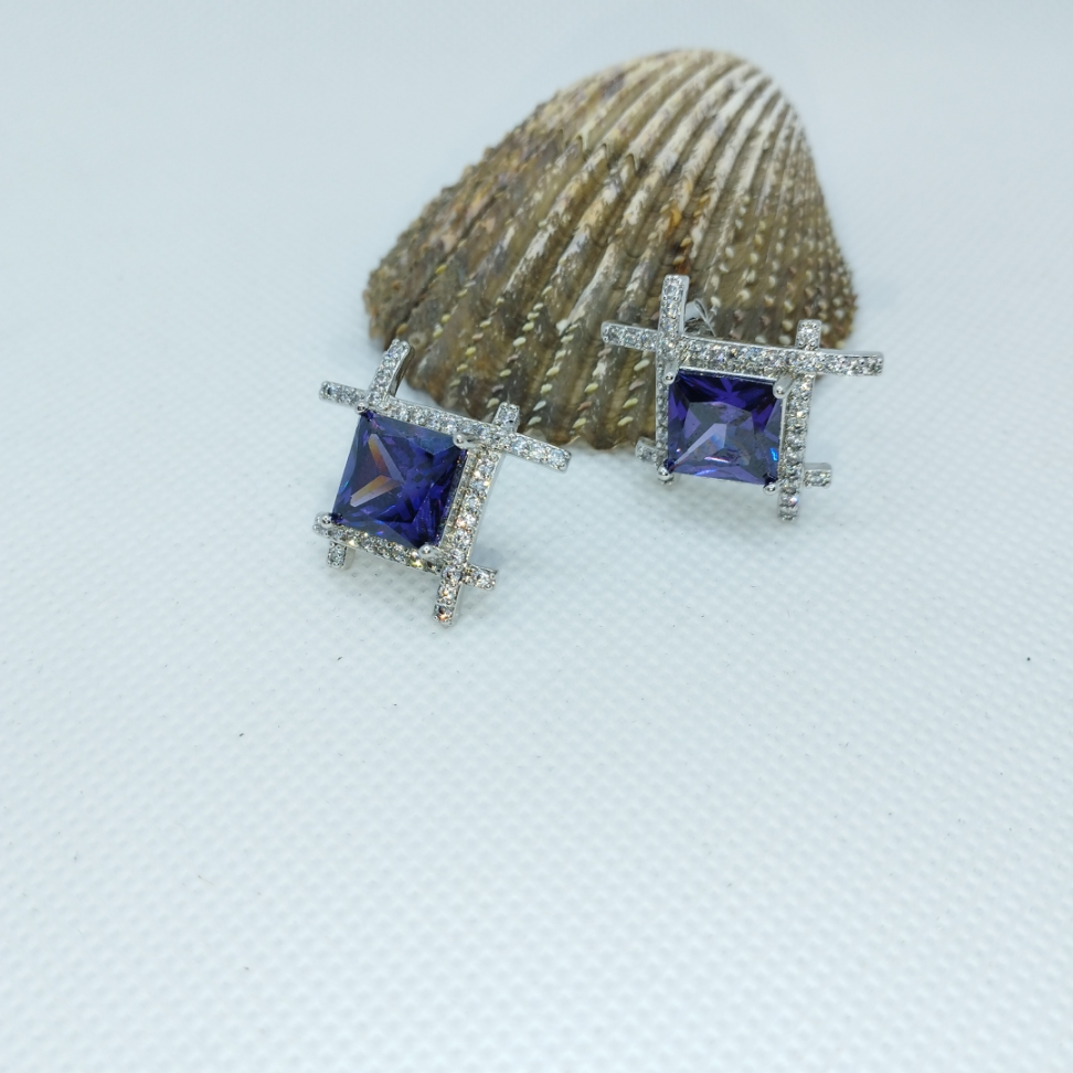 Brinco Quadrado cristal lilás - #4