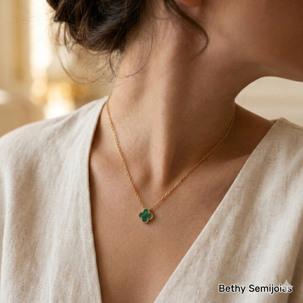 Colar pingente trevo verde folheado a ouro - #2