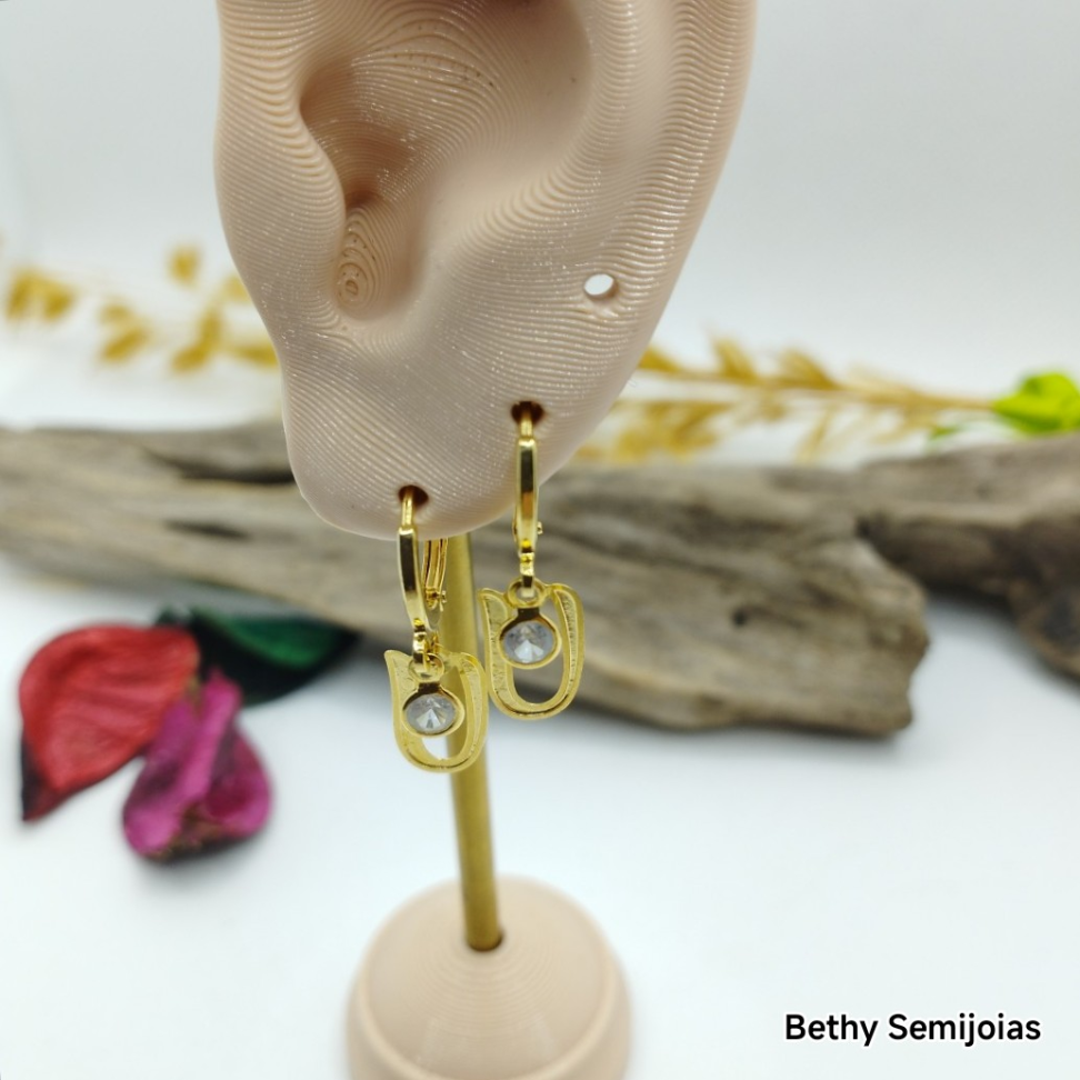 Argolinha pingente U e zircônia - #4