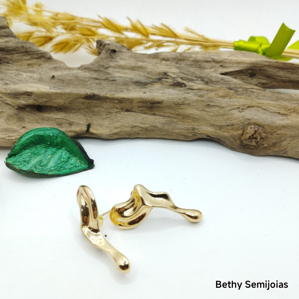 Brinco orgânico folheado a ouro - #2