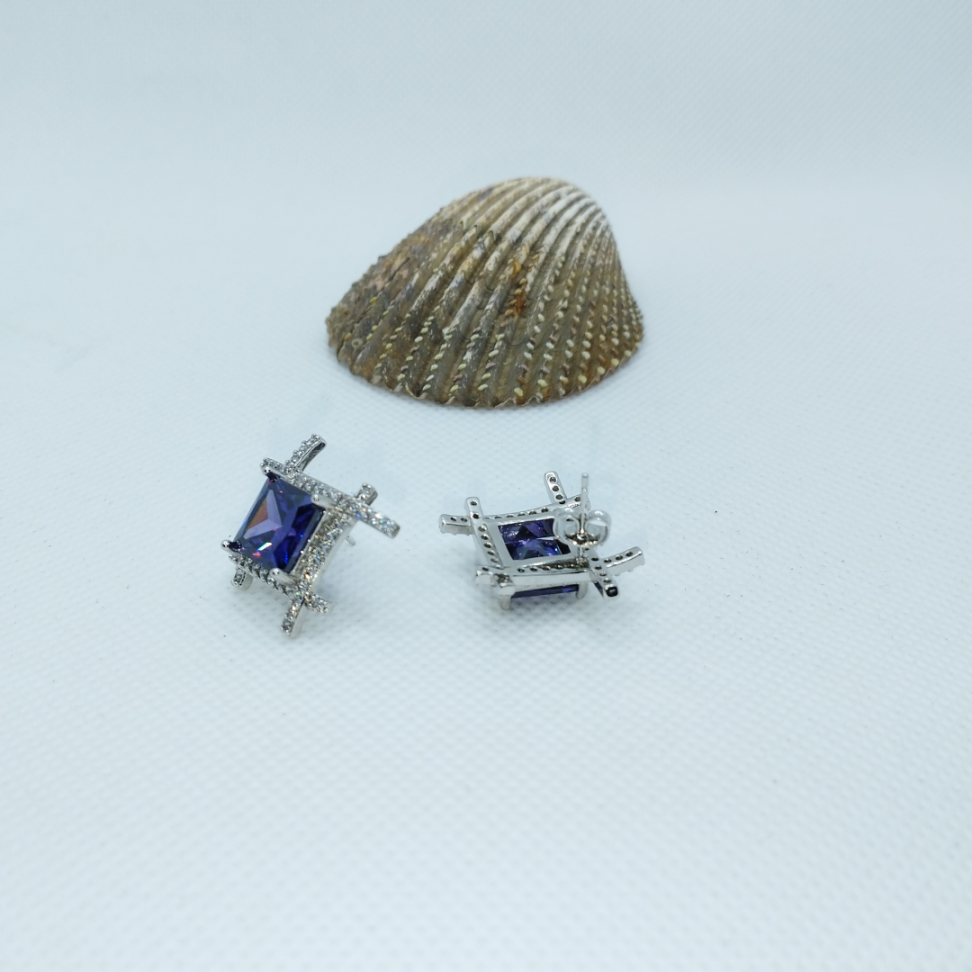 Brinco Quadrado cristal lilás - #3