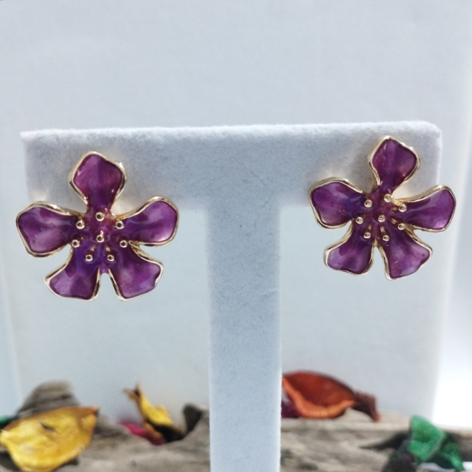 Brinco esmaltado lilás pequeno - #2