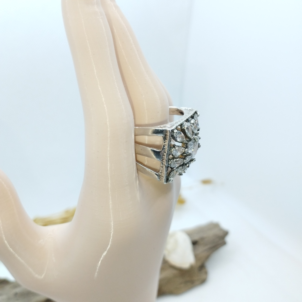 Anel grosso de prata com pedras de zircônia - #3