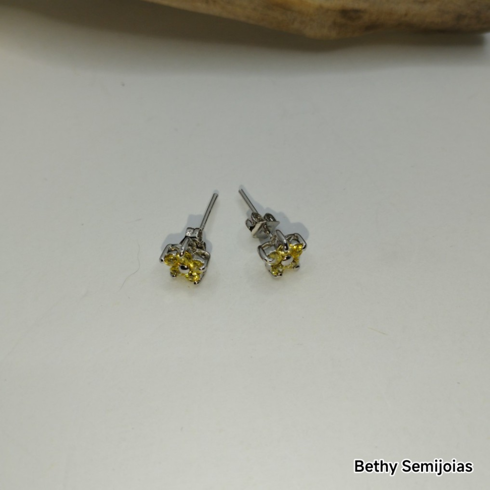 Brinco florzinha amarela zircônia - #2