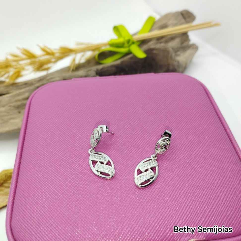 Brinco prata 925 oval cravejado de zircônias - #1