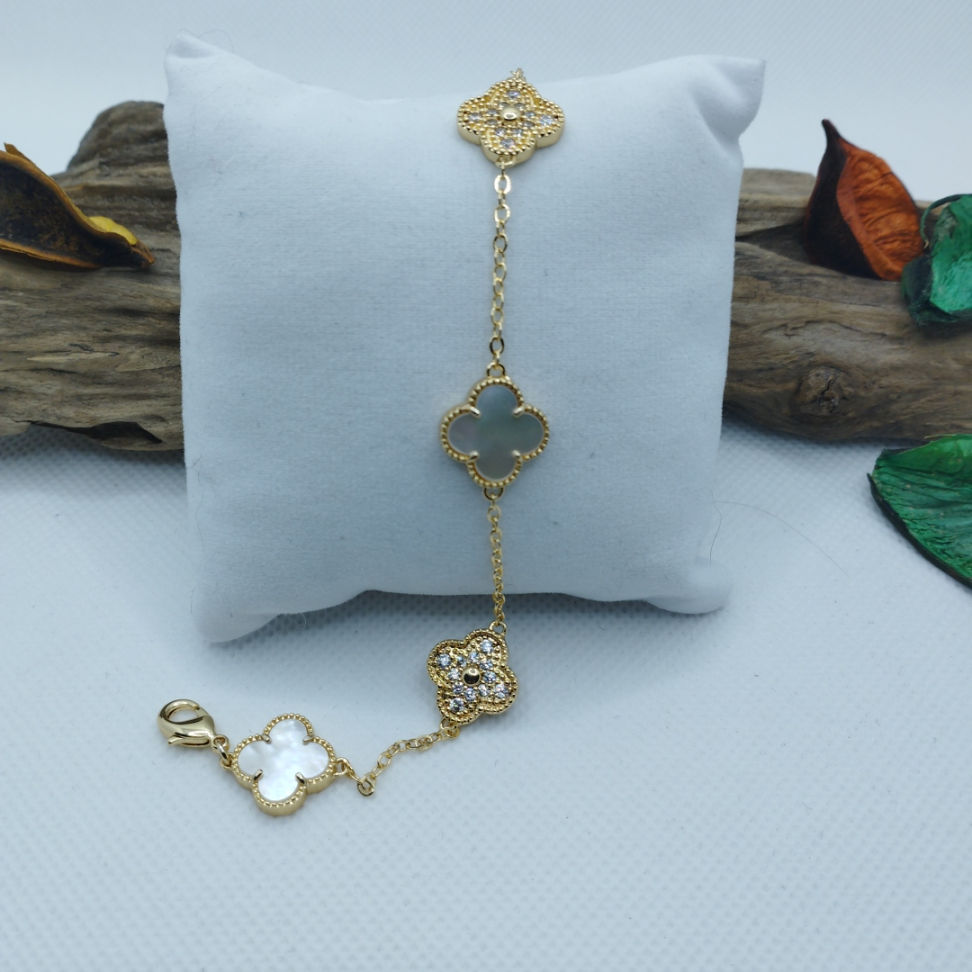 pulseira Trevos Vazados e Cravejados - #2