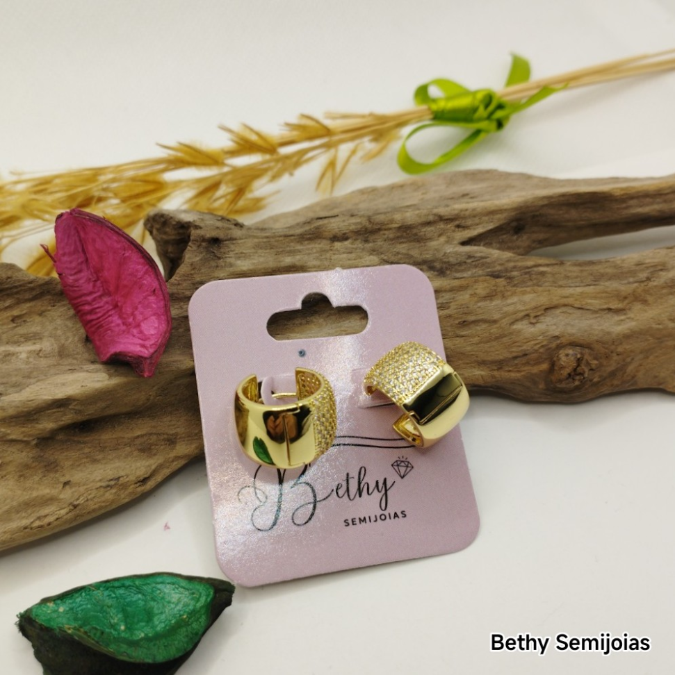 Argola larga cravejada de zircônia - #4