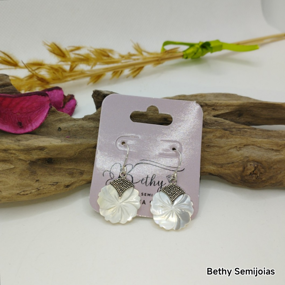 Brinco flor madrepérola anzol - #3