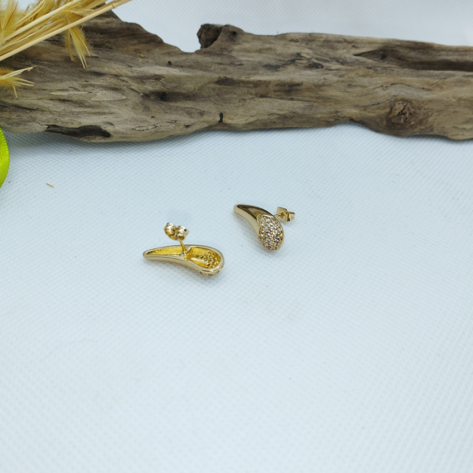 Brinco Gota Lisa com as pontas cravejadas - #4