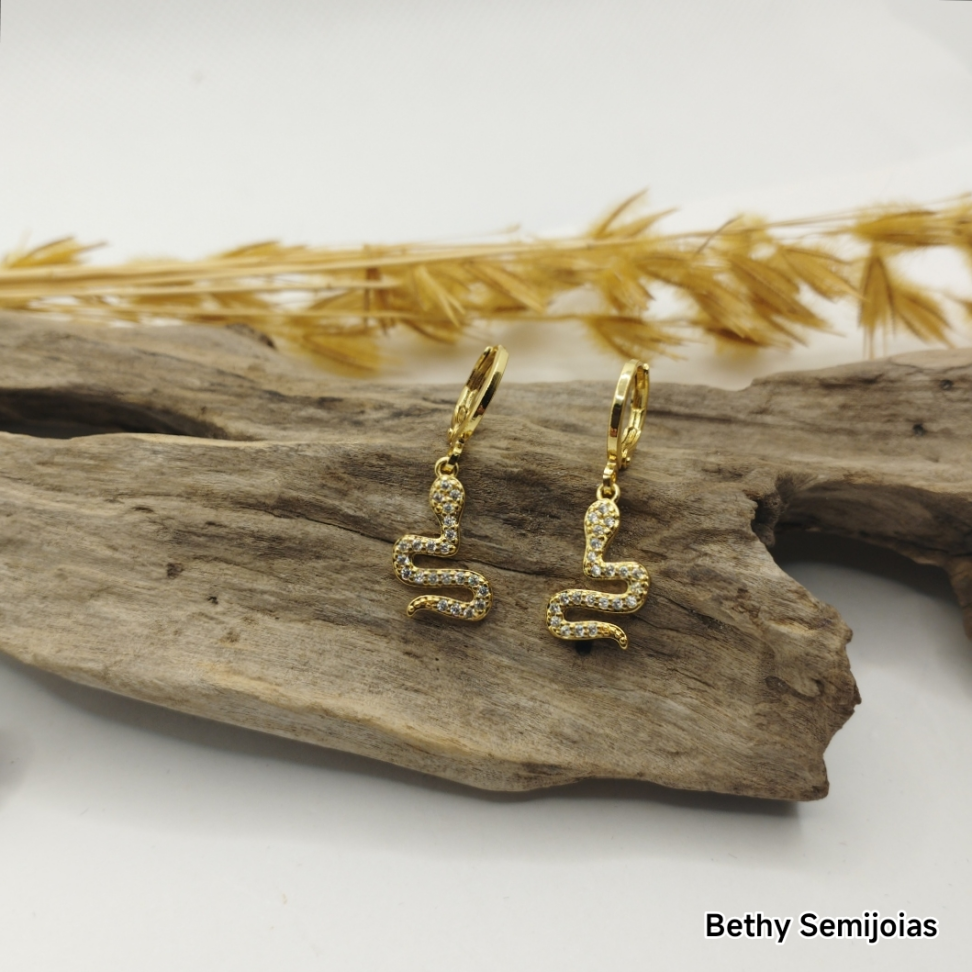 Argolinha com cobrinha cravejada de zircônias - #3