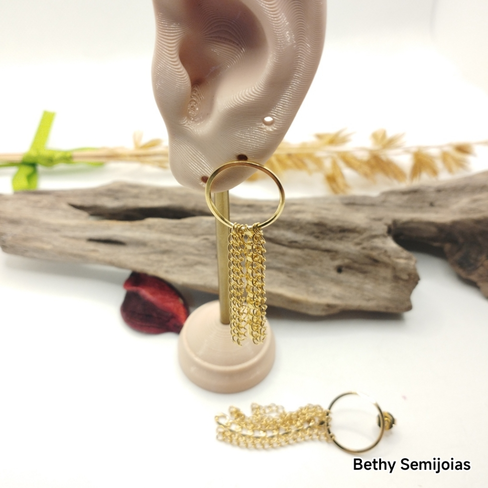 Brinco base círculo grande e correntes pendurados folheado a ouro - #2