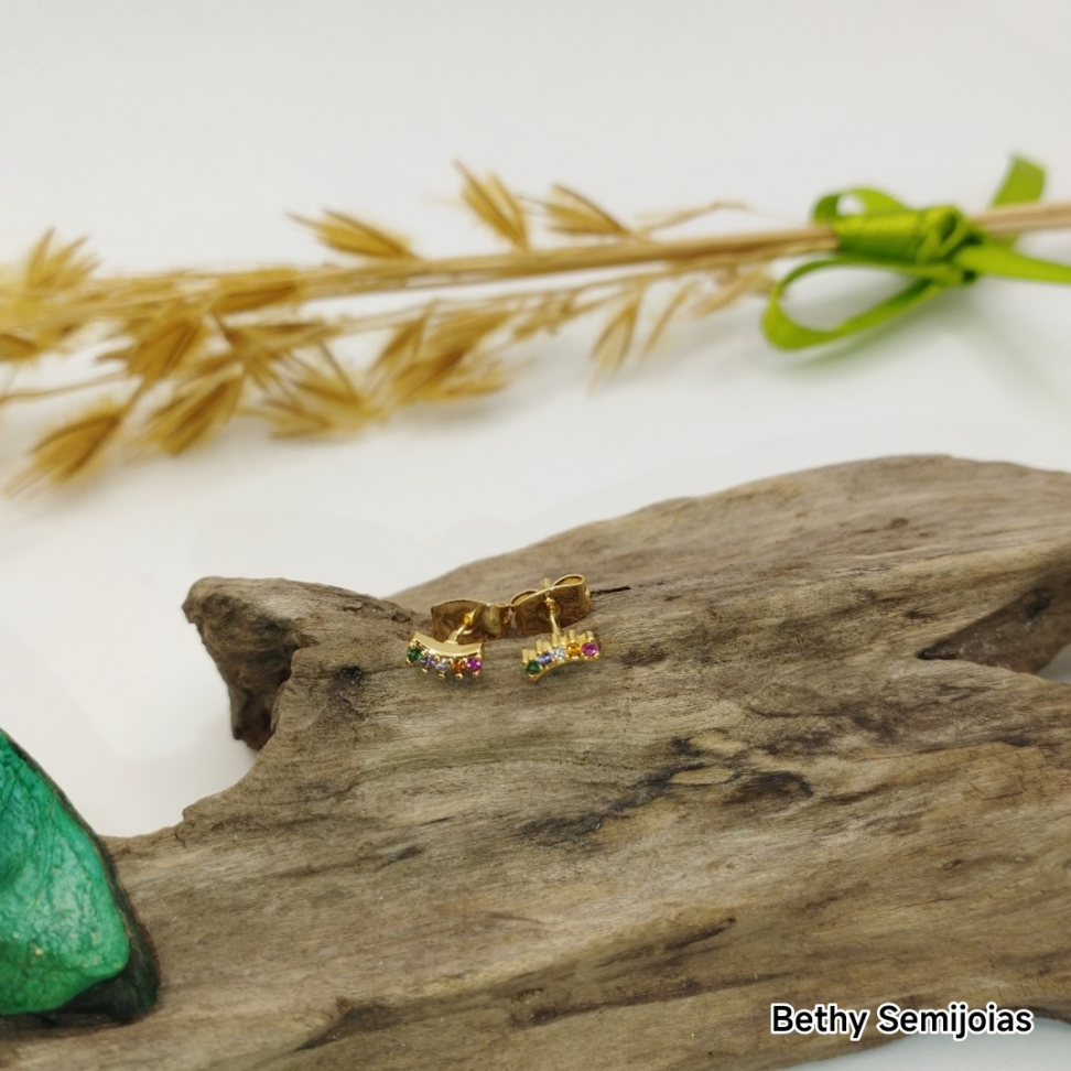 Brinco pequeno delicado colorido - #3