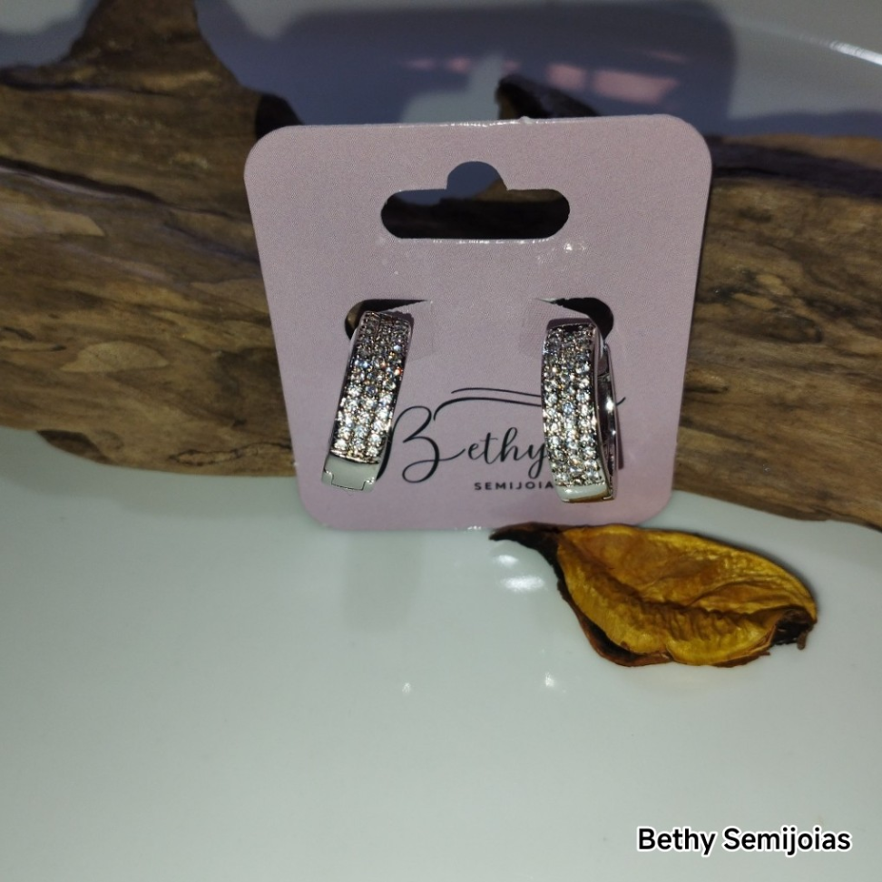 Argola cravejada de zircônia em ródio - #3