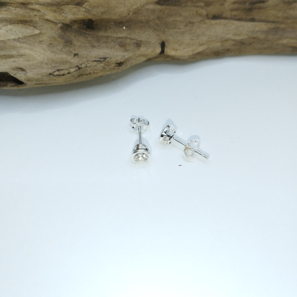 Brinco segundo furo zircônia cravação inglesa - #3