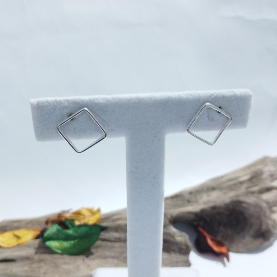 Brinco quadrado de frente prata - #4