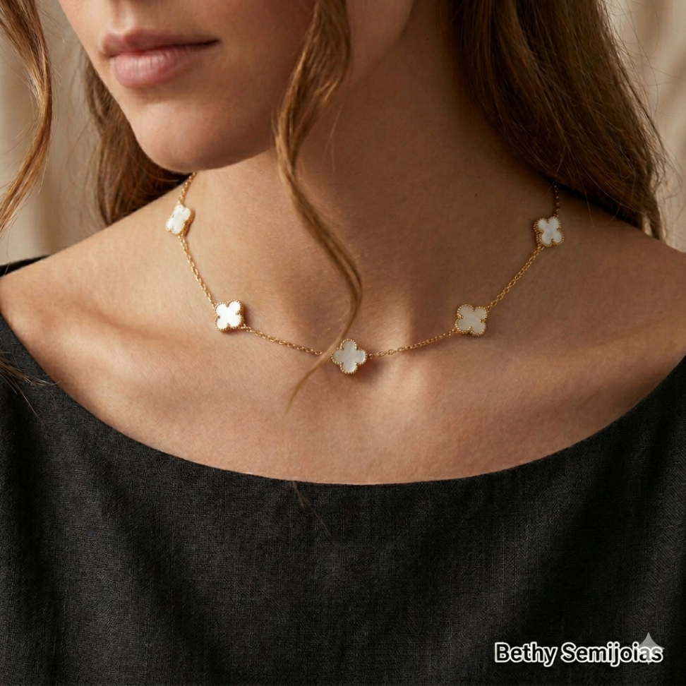 Colar trevos white folheado a ouro - #2