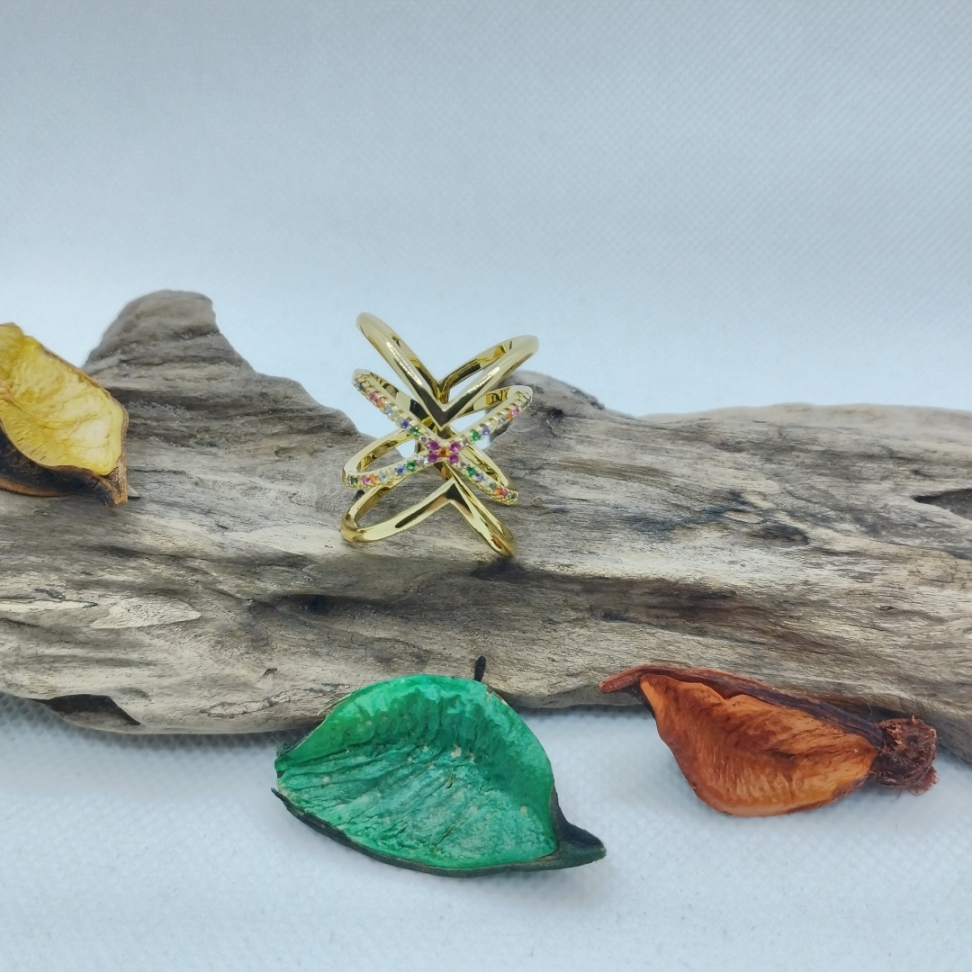 Anel Luxo Formato Seta cruzado no meio cravejado cristal - #4