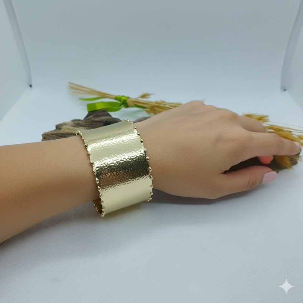 Bracelete grosso grande com detalhes - #2