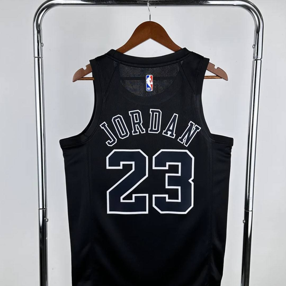 Camisa NBA Chicago Bulls 23 Michael Jordan - Preta