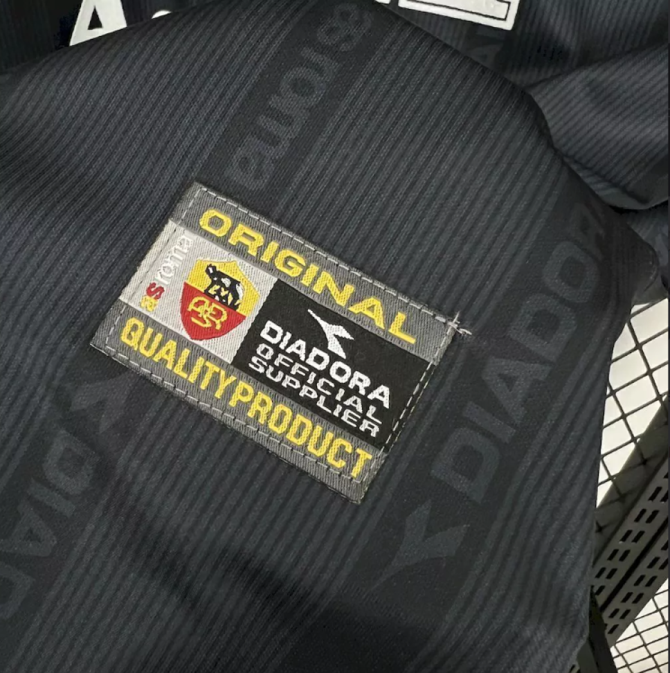Camisa Roma Retrô Preta 1999/2000 - #1
