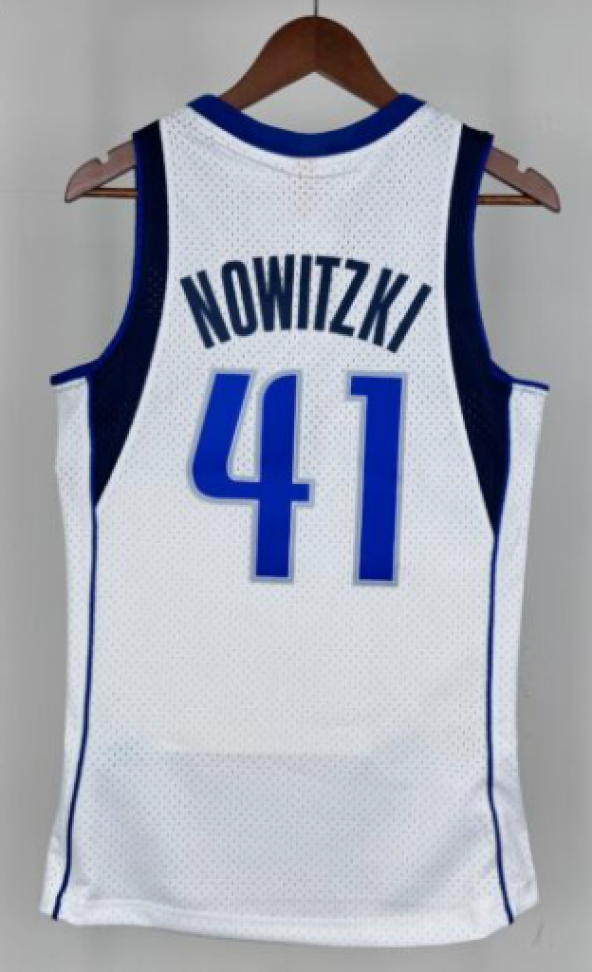 Camiseta Regata Basquete NBA Dallas Mavericks 6 Dirk Nowitzki Mitchell & Ness Branca 2010/11