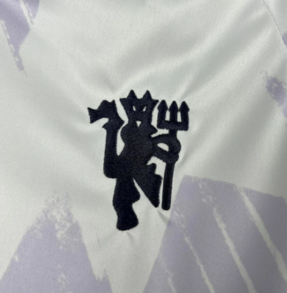 Camisa Manchester United II 25/26 Torcedor - Branca - #3