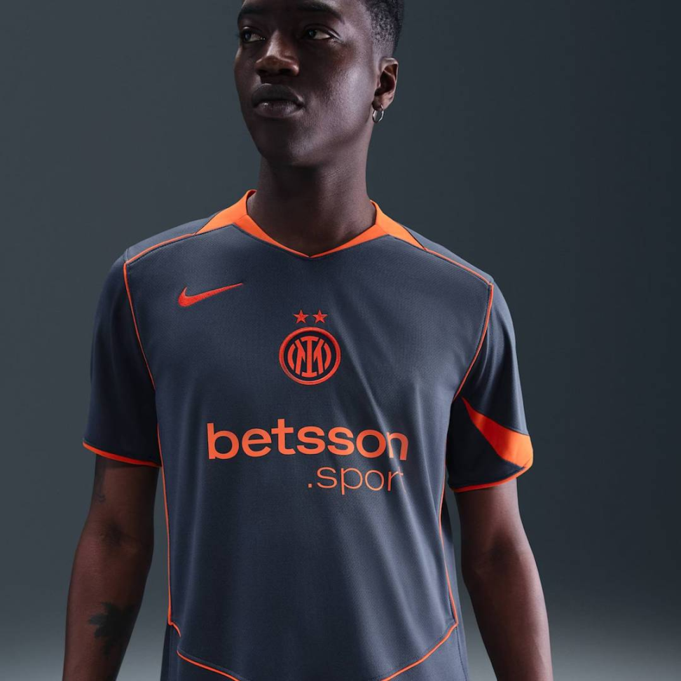 Camisa Inter de Milão III 25/26 Torcedor - Preto e Laranja