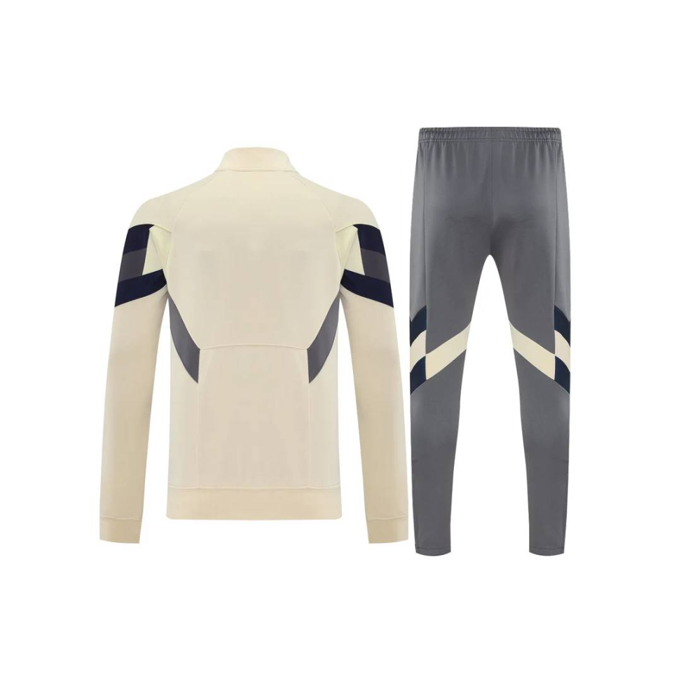 Conjunto Treino Agasalho Real Madrid 25/26 - Bege