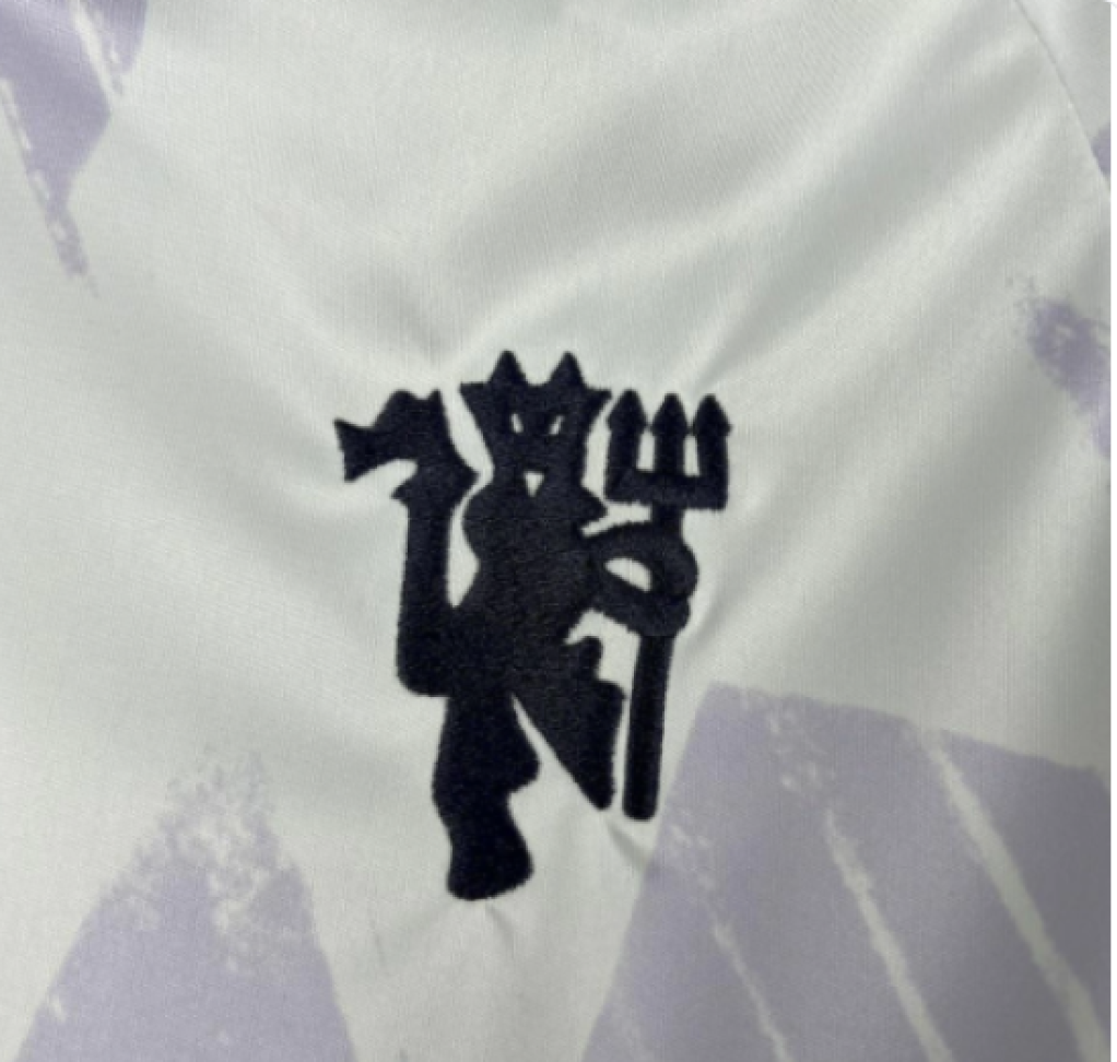 Camisa Manchester United II 25/26 Torcedor - Branca - #3