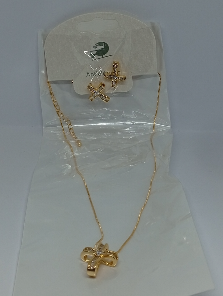 Conjunto crucifixo, corrente e brinco banhado a ouro. - #3
