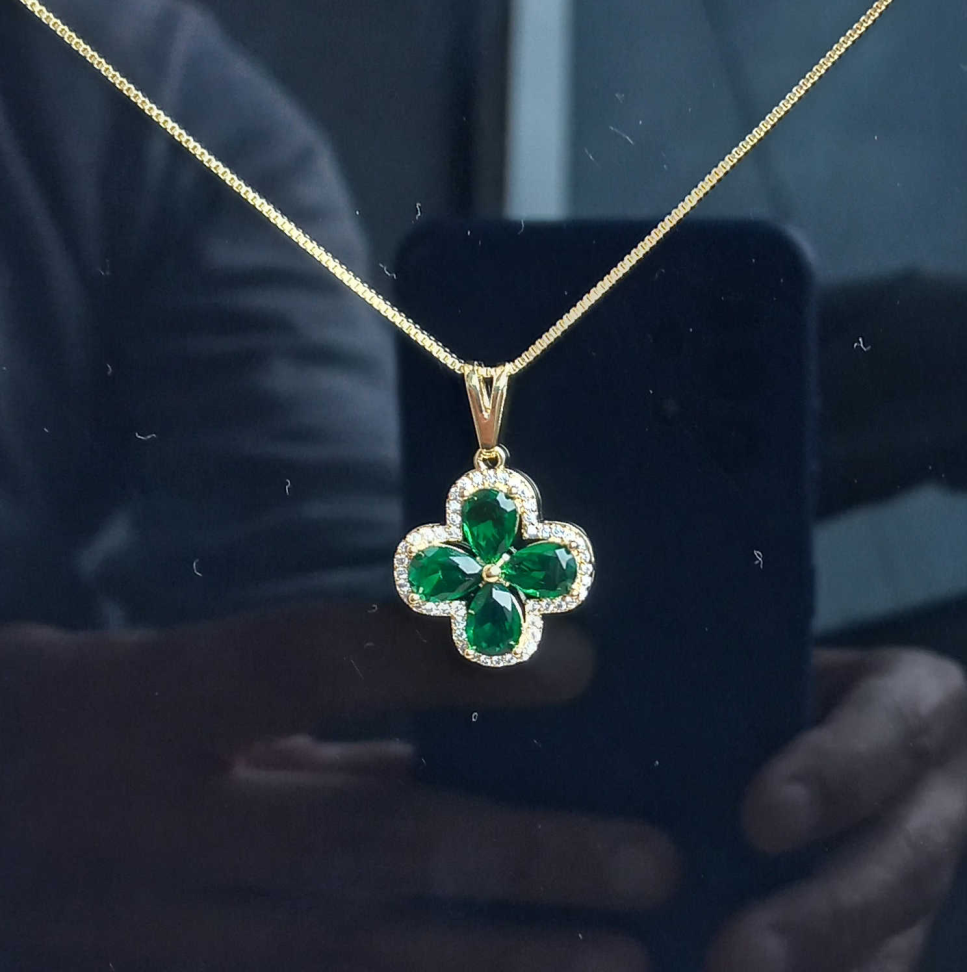 Corrente com pingente de trevo verde - #2
