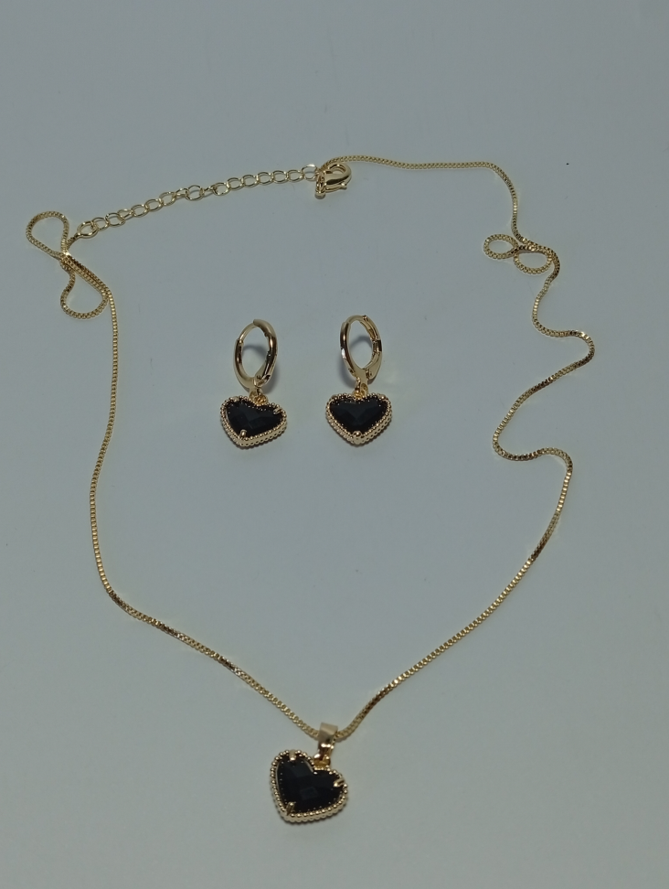 Conjunto Brinco, Corrente e Pingente coração preto, banhado a ouro 18k - #3