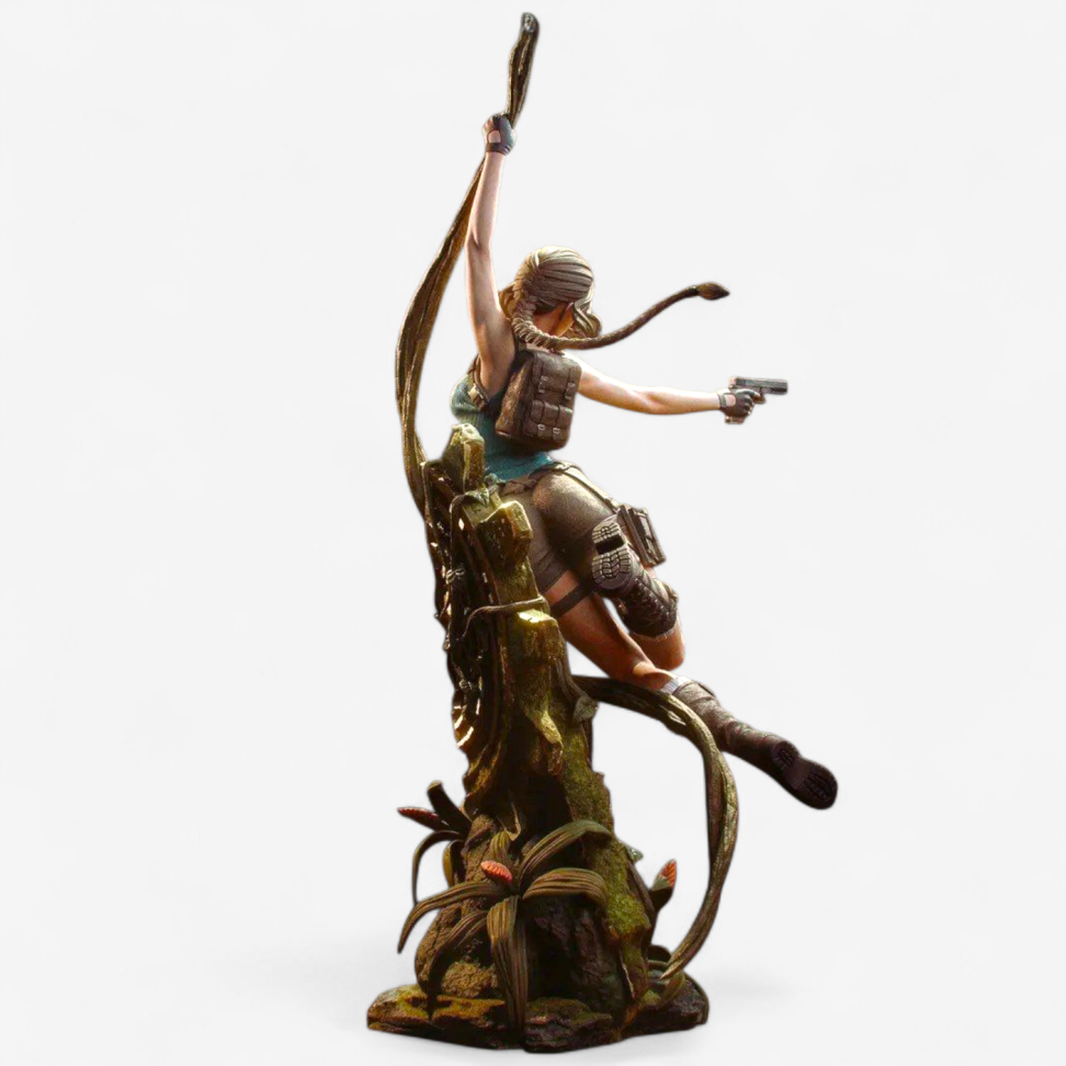 Lara Croft / Tomb Raider - #4