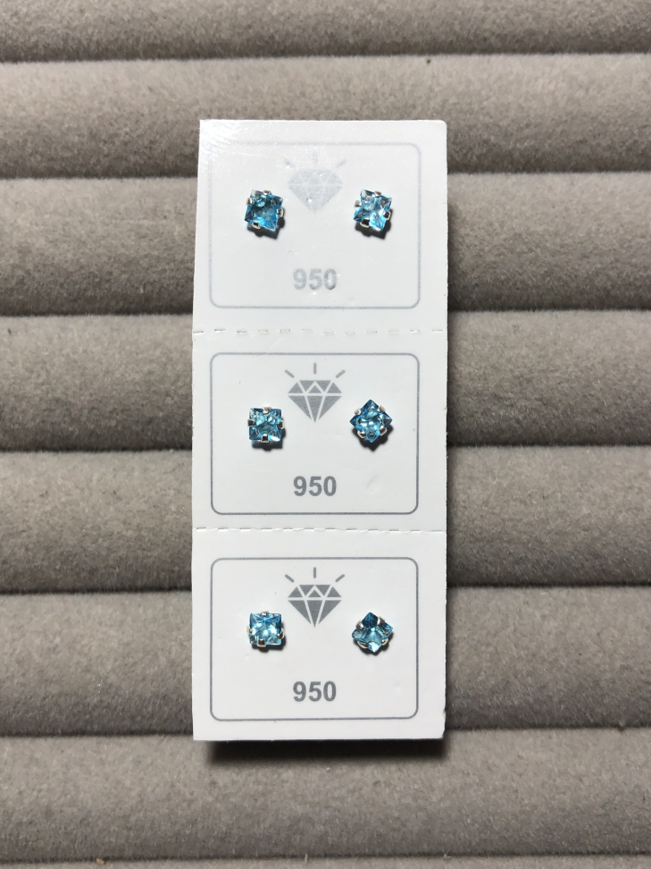 BRINCO QUADRADO 3X3mm - #3