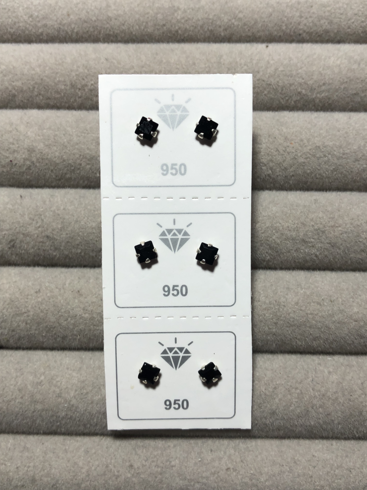 BRINCO QUADRADO 3X3mm