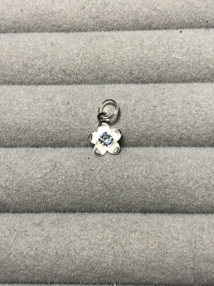 PINGENTE FLOR COM ZIRCÔNIA 3MM REDONDA - #4