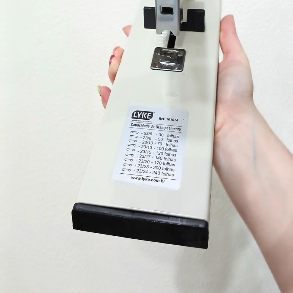 Grampeador 240 Folhas Profissional Lyke - #6