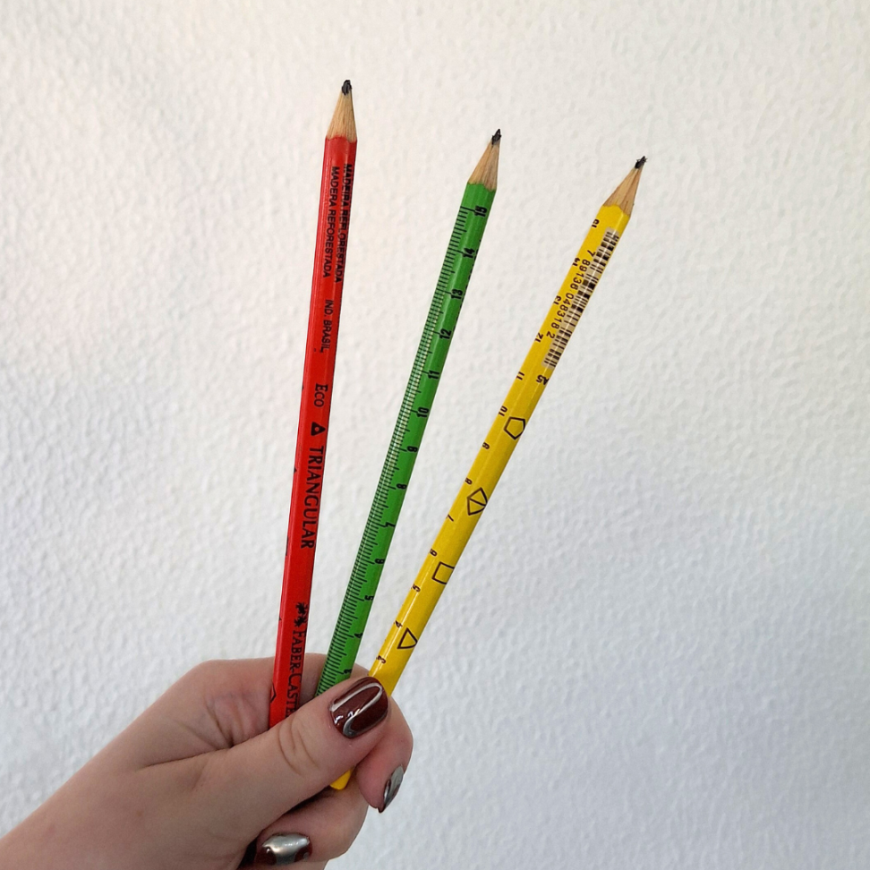 Lápis Grafite de Escrever Triangular Régua Faber-Castell - #5