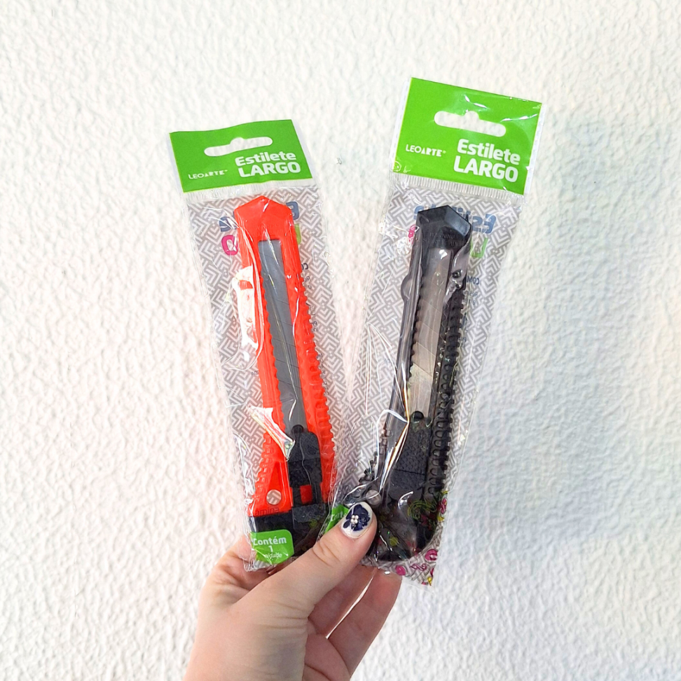 Estilete Largo Plástico LeoArte - #6