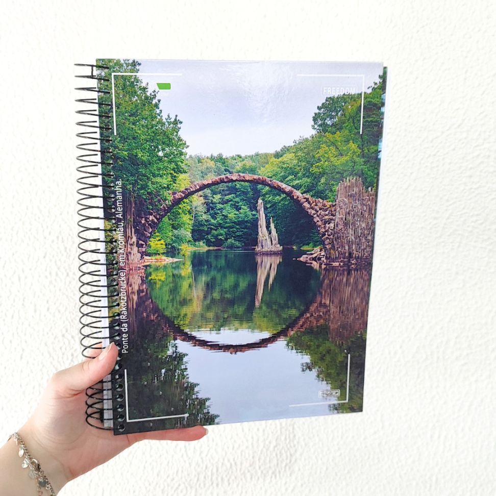 Caderno com Espiral Universitário Freedom 12 Matérias Animativa - #1