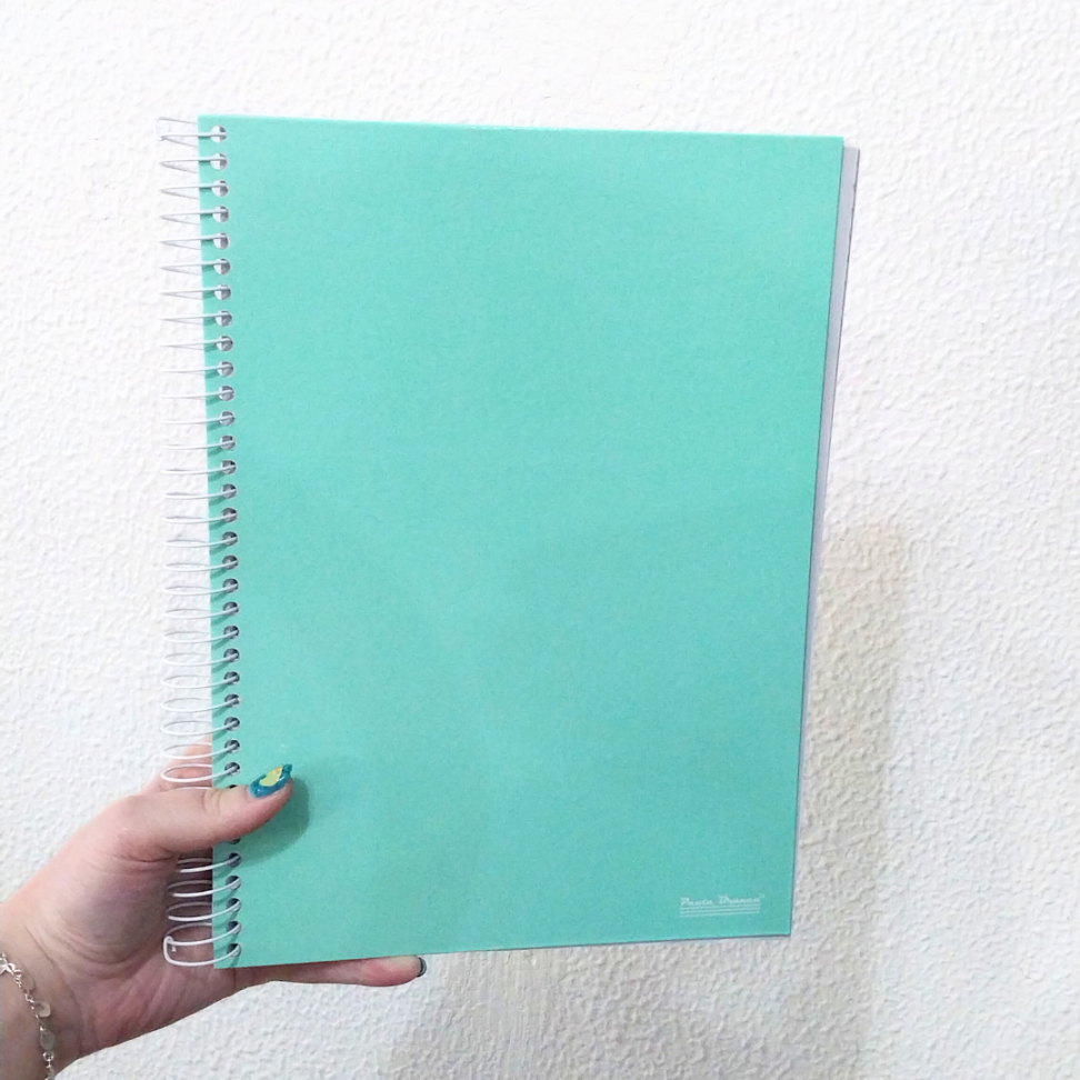 Caderno com Espiral Universitário Office Color 10 Matérias Pauta Branca - #7