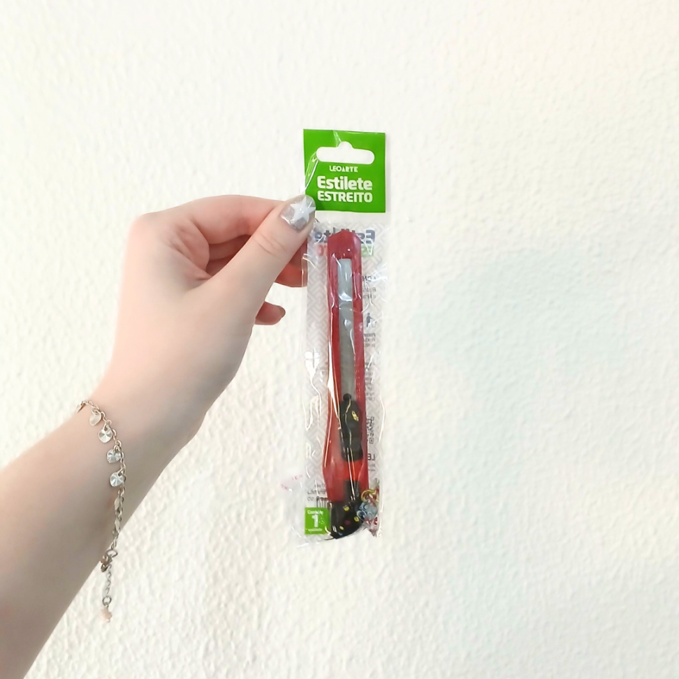Estilete Estreito Plástico LeoArte - #6