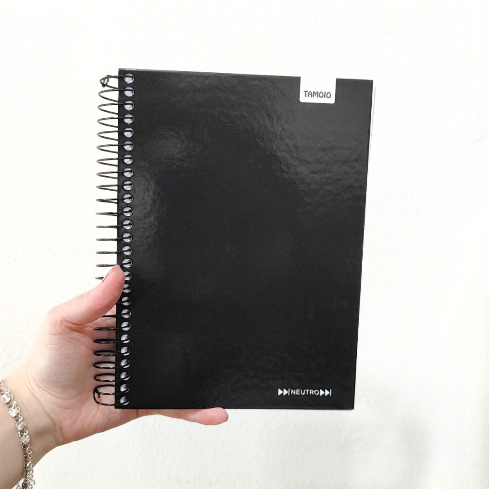 Caderno com Espiral Pequeno 1/4 200 Folhas Neutro Tamoio - #1