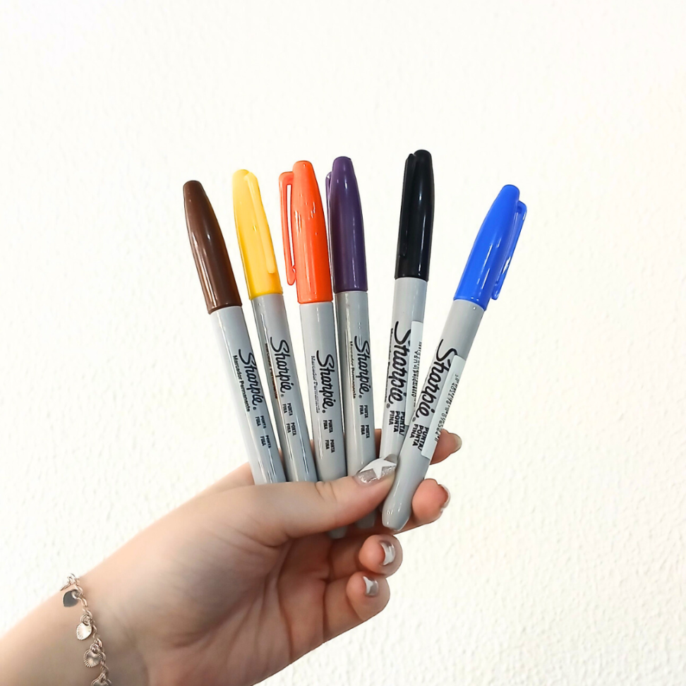 Marcador Permanente Ponta Fina Sharpie - #9