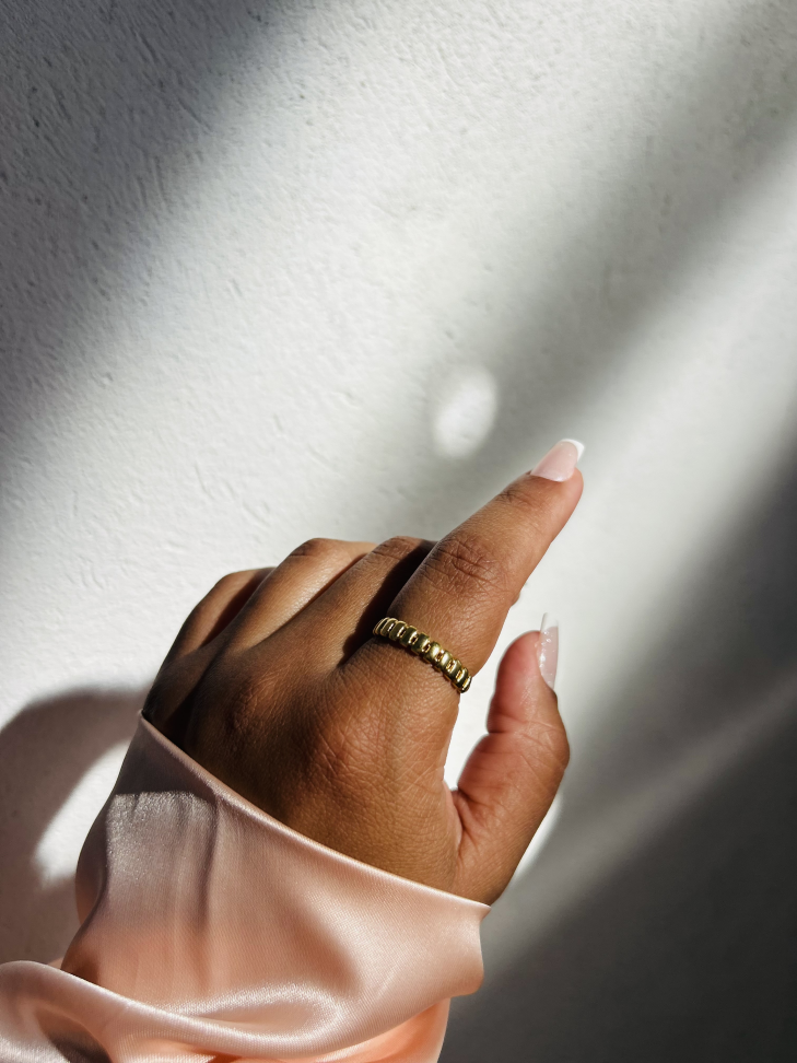 Anel Hype Banhado a Ouro 18k (Aro Texturizado Ripado) - #3