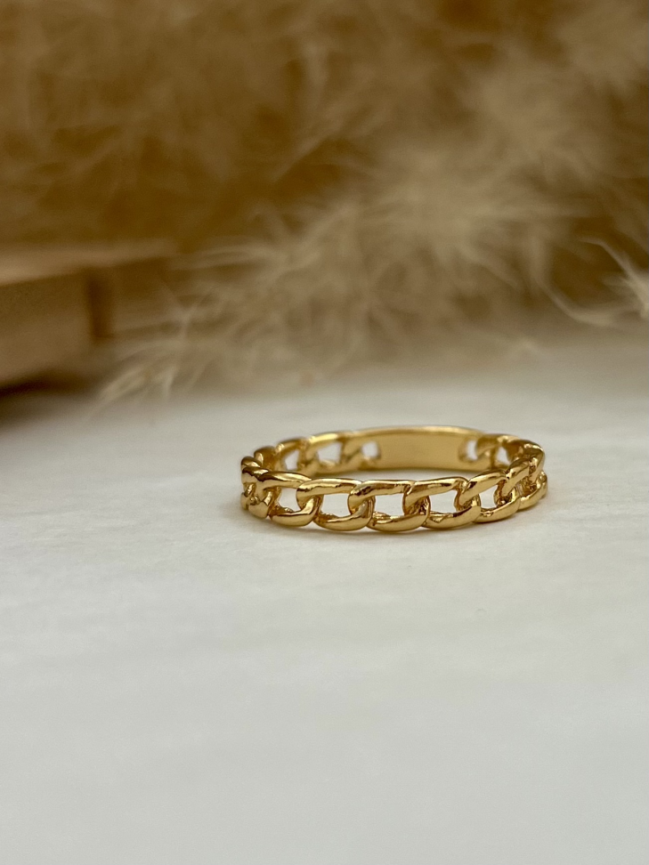 Anel Grumet Dourado Banhado a Ouro 18K – Elegância Atemporal e Minimalista - #4