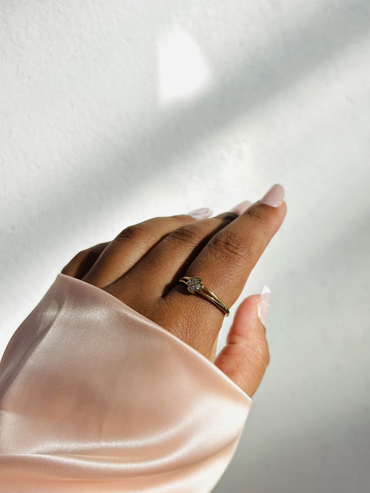 Anel Trevo Cravejado Banhado a Ouro 18K - #7