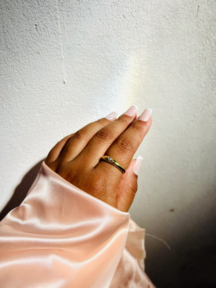 Anel Cúpula com Ponto de Luz Banhado Ouro 18k (Clássico) - #5