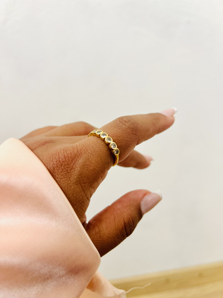 Anel Meia Aliança Ponto de Luz Zircônias Dourado | Aparador Banho Ouro 18k - #10