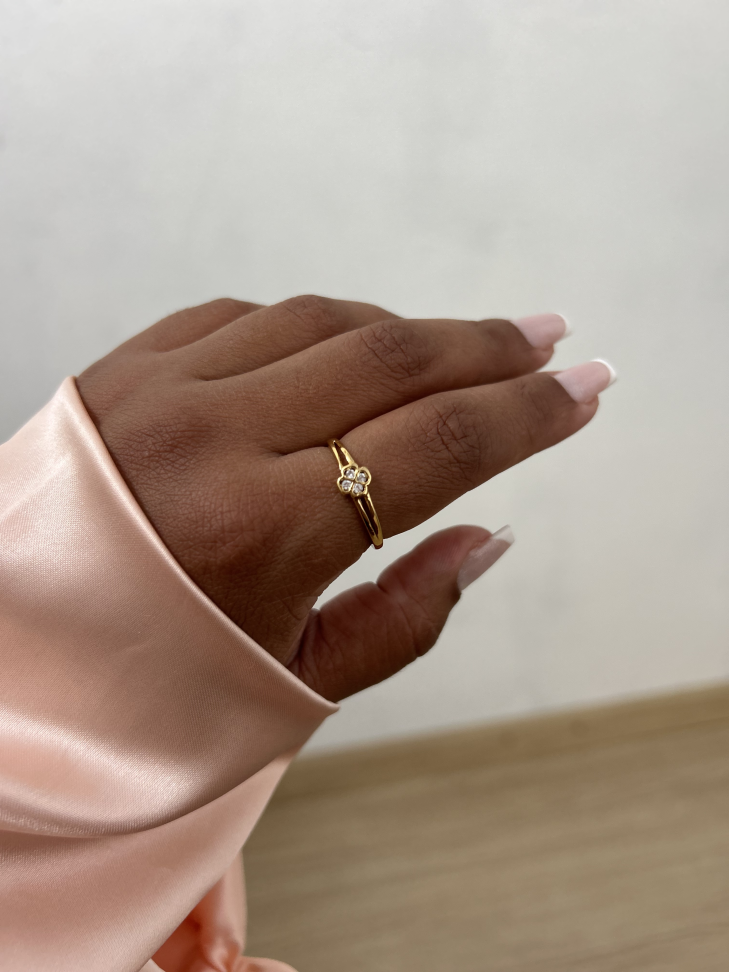 Anel Trevo Cravejado Banhado a Ouro 18K - #9